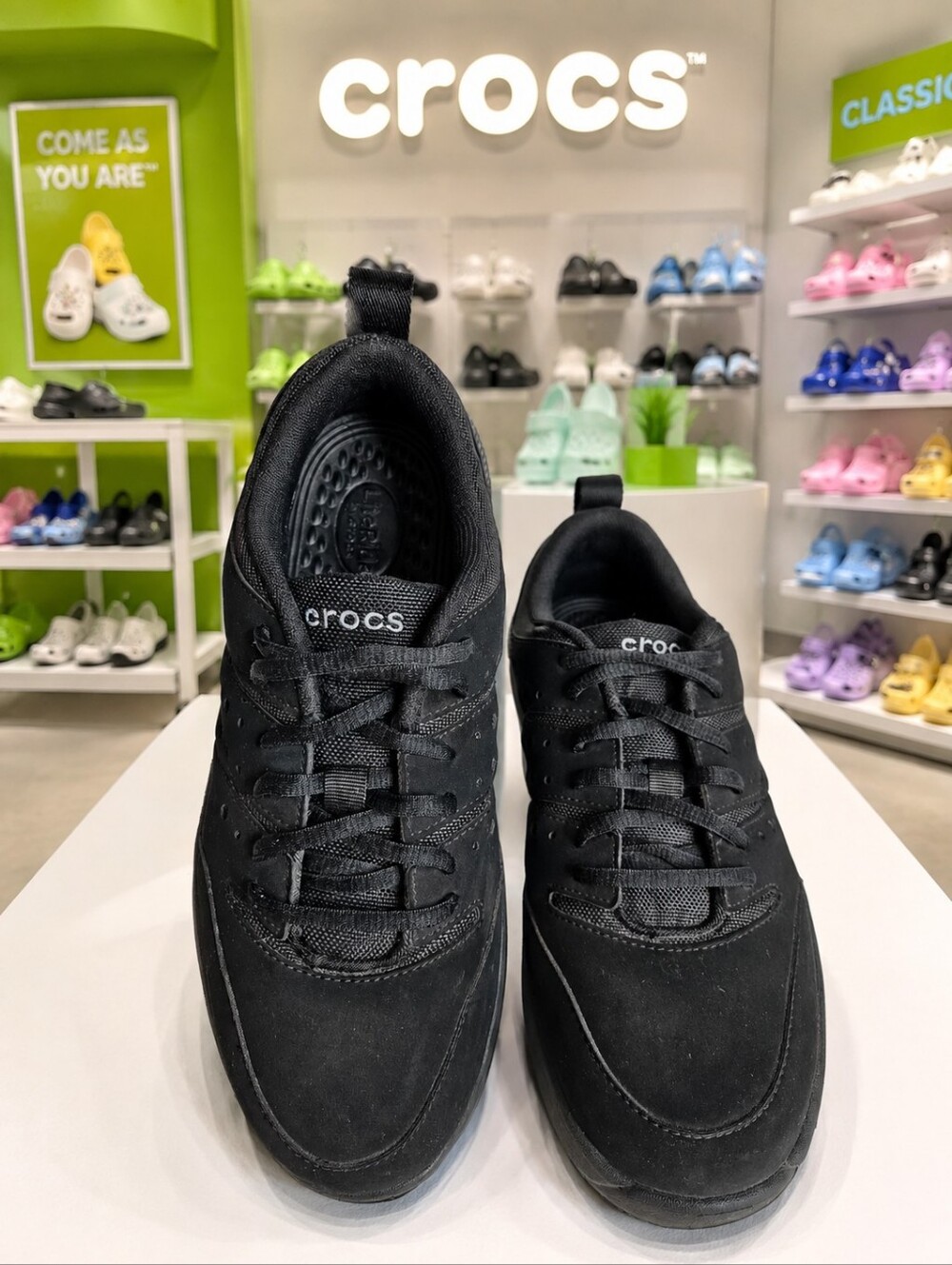 ON THE CLOCK  WORK SNEAKER WOMANS 9.5 BLACK